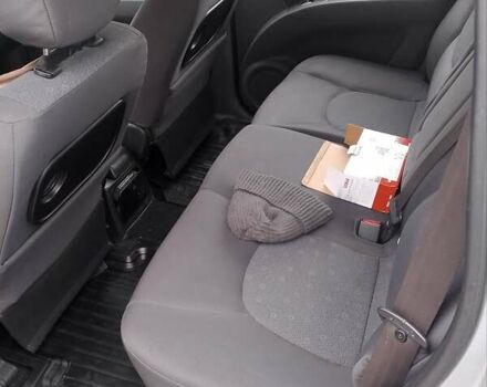 Серый Хендай Матрикс, объемом двигателя 1.6 л и пробегом 250 тыс. км за 4600 $, фото 4 на Automoto.ua