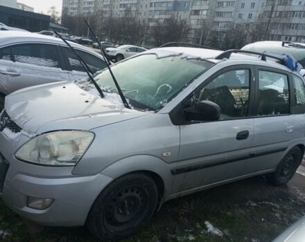 Серый Хендай Матрикс, объемом двигателя 1.6 л и пробегом 205 тыс. км за 2178 $, фото 1 на Automoto.ua