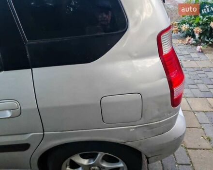 Серый Хендай Матрикс, объемом двигателя 1.6 л и пробегом 302 тыс. км за 4500 $, фото 18 на Automoto.ua