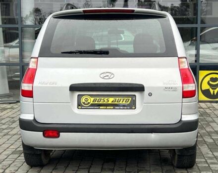 Серый Хендай Матрикс, объемом двигателя 1.6 л и пробегом 167 тыс. км за 4700 $, фото 5 на Automoto.ua