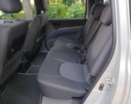 Серый Хендай Матрикс, объемом двигателя 1.8 л и пробегом 224 тыс. км за 4490 $, фото 18 на Automoto.ua