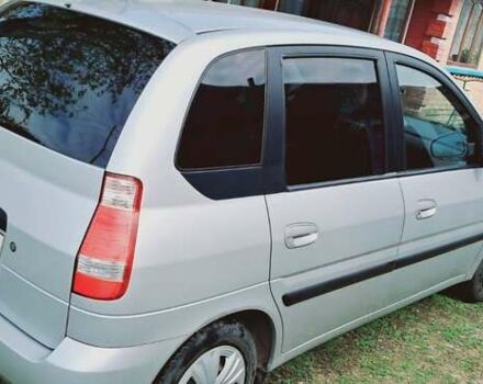 Серый Хендай Матрикс, объемом двигателя 1.6 л и пробегом 225 тыс. км за 4900 $, фото 8 на Automoto.ua