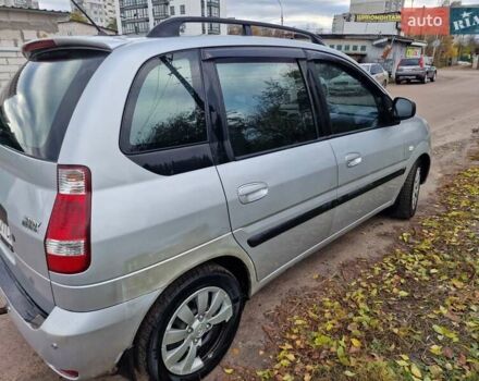 Серый Хендай Матрикс, объемом двигателя 1.6 л и пробегом 277 тыс. км за 5500 $, фото 4 на Automoto.ua