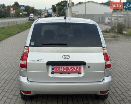 Серый Хендай Матрикс, объемом двигателя 1.6 л и пробегом 270 тыс. км за 6250 $, фото 6 на Automoto.ua