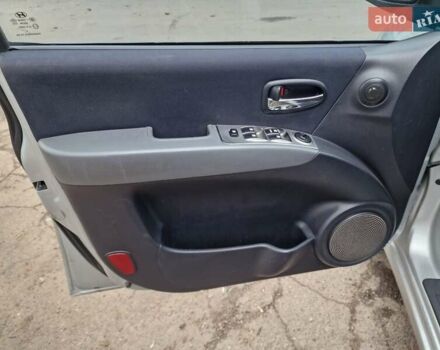 Серый Хендай Матрикс, объемом двигателя 1.6 л и пробегом 277 тыс. км за 5500 $, фото 11 на Automoto.ua