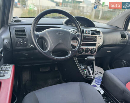 Серый Хендай Матрикс, объемом двигателя 1.6 л и пробегом 270 тыс. км за 6250 $, фото 28 на Automoto.ua