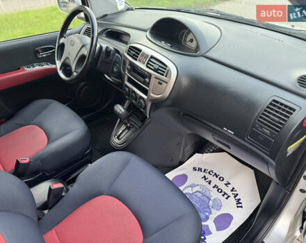 Серый Хендай Матрикс, объемом двигателя 1.6 л и пробегом 270 тыс. км за 6250 $, фото 38 на Automoto.ua