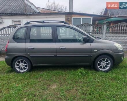 Серый Хендай Матрикс, объемом двигателя 1.49 л и пробегом 188 тыс. км за 5300 $, фото 5 на Automoto.ua