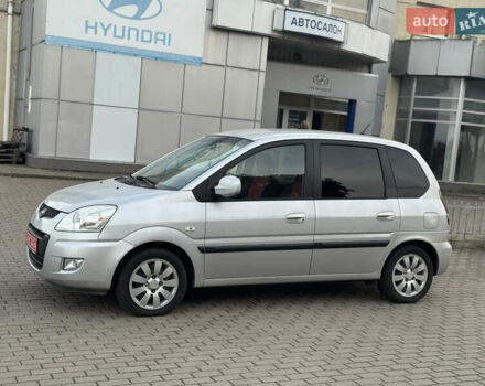 Серый Хендай Матрикс, объемом двигателя 1.6 л и пробегом 270 тыс. км за 6250 $, фото 4 на Automoto.ua