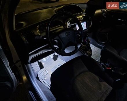 Серый Хендай Матрикс, объемом двигателя 1.6 л и пробегом 277 тыс. км за 5500 $, фото 22 на Automoto.ua