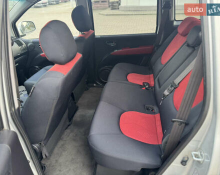 Серый Хендай Матрикс, объемом двигателя 1.6 л и пробегом 270 тыс. км за 6250 $, фото 27 на Automoto.ua