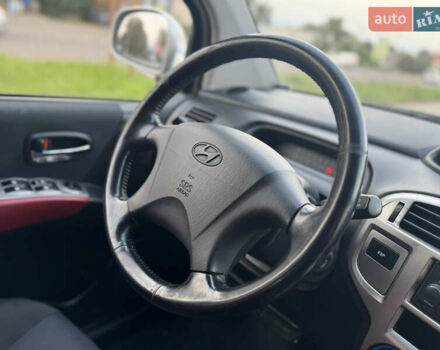 Серый Хендай Матрикс, объемом двигателя 1.6 л и пробегом 270 тыс. км за 6250 $, фото 46 на Automoto.ua