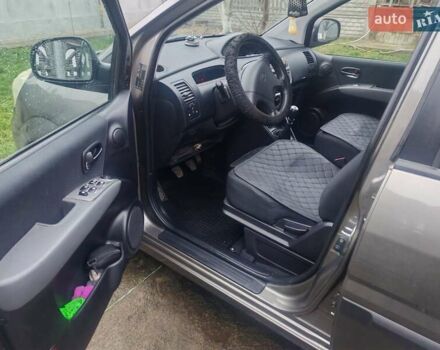 Серый Хендай Матрикс, объемом двигателя 1.49 л и пробегом 188 тыс. км за 5300 $, фото 6 на Automoto.ua