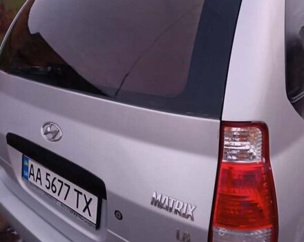 Сірий Хендай Матрікс, об'ємом двигуна 1.8 л та пробігом 190 тис. км за 5500 $, фото 14 на Automoto.ua