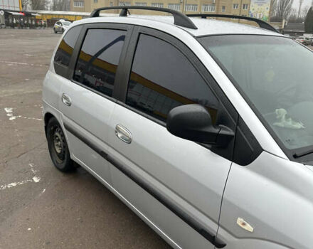 Серый Хендай Матрикс, объемом двигателя 1.8 л и пробегом 176 тыс. км за 6000 $, фото 4 на Automoto.ua