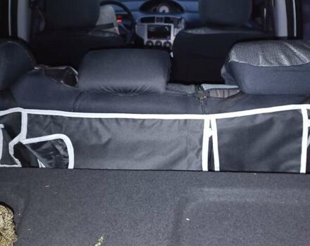 Сірий Хендай Матрікс, об'ємом двигуна 1.8 л та пробігом 190 тис. км за 5500 $, фото 9 на Automoto.ua