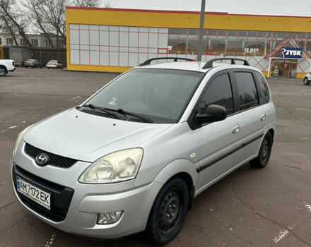 Серый Хендай Матрикс, объемом двигателя 1.8 л и пробегом 176 тыс. км за 6000 $, фото 2 на Automoto.ua