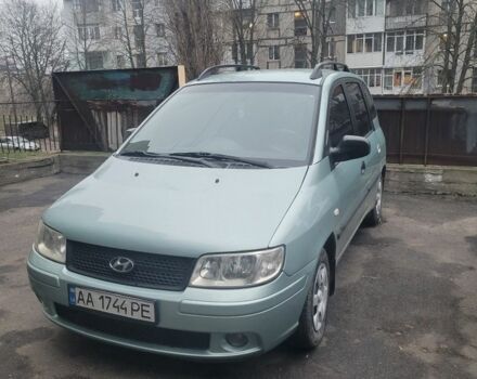 Серый Хендай Матрикс, объемом двигателя 1.6 л и пробегом 380 тыс. км за 3850 $, фото 1 на Automoto.ua