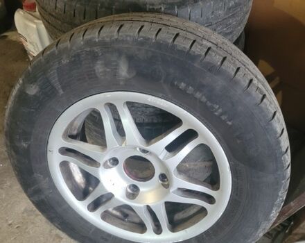 Серый Хендай Матрикс, объемом двигателя 1.6 л и пробегом 380 тыс. км за 3850 $, фото 3 на Automoto.ua