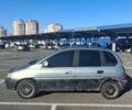 Сірий Хендай Матрікс, об'ємом двигуна 1.6 л та пробігом 285 тис. км за 2501 $, фото 3 на Automoto.ua
