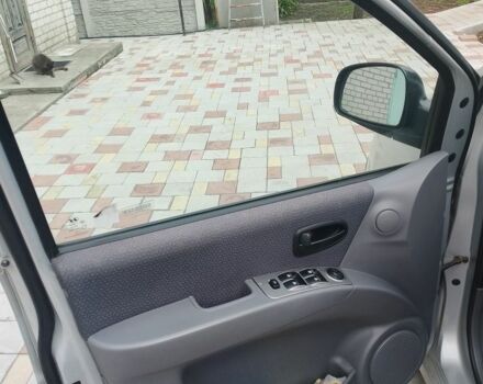 Сірий Хендай Матрікс, об'ємом двигуна 1.6 л та пробігом 245 тис. км за 4600 $, фото 4 на Automoto.ua