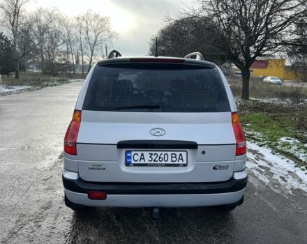 Серый Хендай Матрикс, объемом двигателя 1.6 л и пробегом 217 тыс. км за 2850 $, фото 2 на Automoto.ua