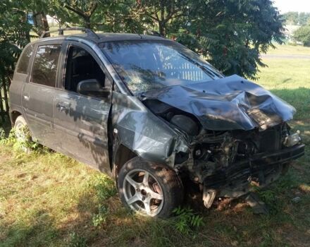Сірий Хендай Матрікс, об'ємом двигуна 1.6 л та пробігом 250 тис. км за 1500 $, фото 1 на Automoto.ua