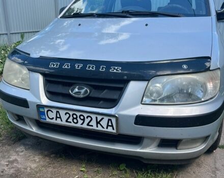 Сірий Хендай Матрікс, об'ємом двигуна 1.6 л та пробігом 258 тис. км за 3500 $, фото 1 на Automoto.ua