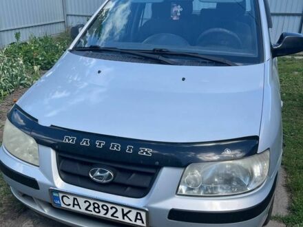 Сірий Хендай Матрікс, об'ємом двигуна 1.6 л та пробігом 258 тис. км за 3700 $, фото 1 на Automoto.ua