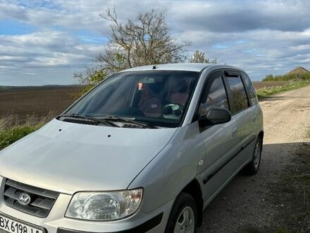 Сірий Хендай Матрікс, об'ємом двигуна 1.6 л та пробігом 292 тис. км за 3200 $, фото 1 на Automoto.ua