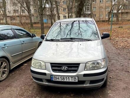 Сірий Хендай Матрікс, об'ємом двигуна 1.6 л та пробігом 240 тис. км за 4000 $, фото 1 на Automoto.ua