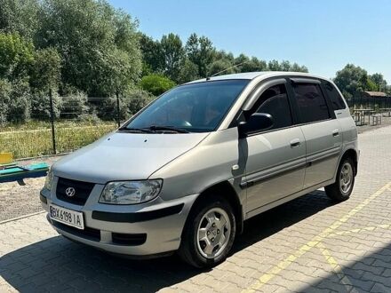 Сірий Хендай Матрікс, об'ємом двигуна 1.6 л та пробігом 293 тис. км за 2900 $, фото 1 на Automoto.ua