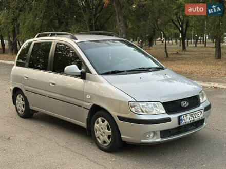 Сірий Хендай Матрікс, об'ємом двигуна 1.8 л та пробігом 156 тис. км за 4800 $, фото 1 на Automoto.ua