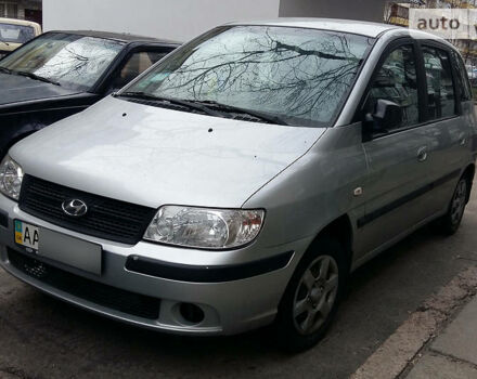 Сірий Хендай Матрікс, об'ємом двигуна 1.6 л та пробігом 109 тис. км за 4300 $, фото 1 на Automoto.ua