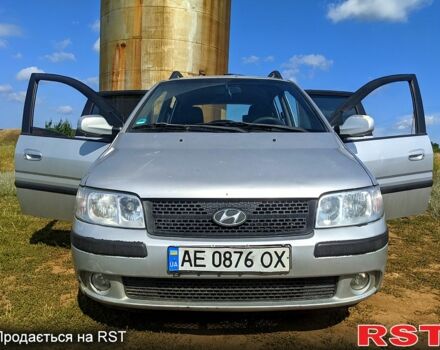 Сірий Хендай Матрікс, об'ємом двигуна 1.6 л та пробігом 219 тис. км за 3500 $, фото 1 на Automoto.ua