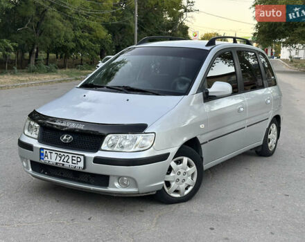 Сірий Хендай Матрікс, об'ємом двигуна 1.8 л та пробігом 156 тис. км за 4600 $, фото 1 на Automoto.ua
