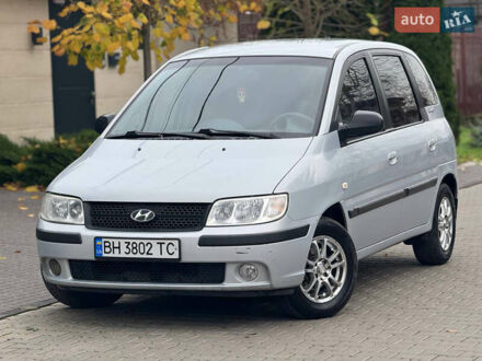 Серый Хендай Матрикс, объемом двигателя 1.6 л и пробегом 229 тыс. км за 3800 $, фото 1 на Automoto.ua