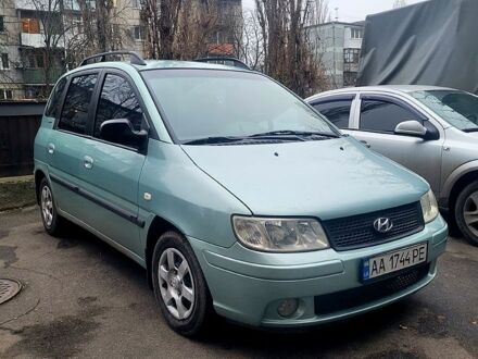 Сірий Хендай Матрікс, об'ємом двигуна 1.6 л та пробігом 380 тис. км за 3750 $, фото 1 на Automoto.ua