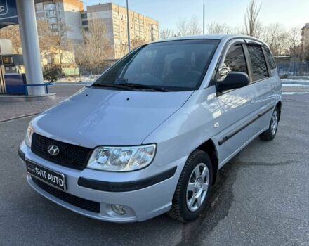 Серый Хендай Матрикс, объемом двигателя 1.6 л и пробегом 159 тыс. км за 4800 $, фото 1 на Automoto.ua