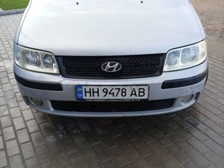 Серый Хендай Матрикс, объемом двигателя 1.6 л и пробегом 150 тыс. км за 3000 $, фото 1 на Automoto.ua