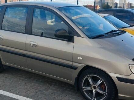 Хендай Матрикс 2007 в Черноморске (Ильичевске) на Automoto.ua Серый Хендай Матрикс, объемом двигателя 0 л и пробегом 180 тыс. км за 3500 $, фото 1 на Automoto.ua