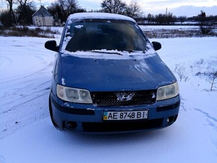 Сірий Хендай Матрікс, об'ємом двигуна 1.6 л та пробігом 340 тис. км за 2700 $, фото 1 на Automoto.ua