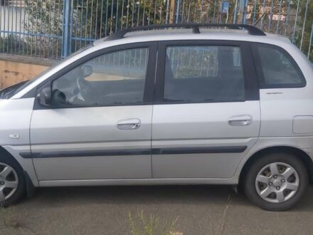 Сірий Хендай Матрікс, об'ємом двигуна 1.6 л та пробігом 180 тис. км за 6000 $, фото 1 на Automoto.ua