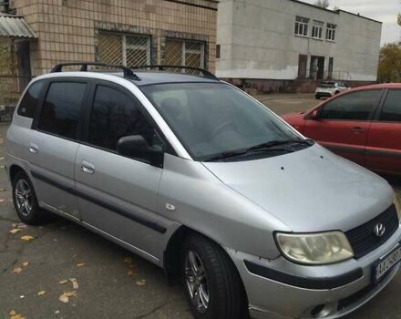 Сірий Хендай Матрікс, об'ємом двигуна 1.6 л та пробігом 393 тис. км за 2999 $, фото 1 на Automoto.ua