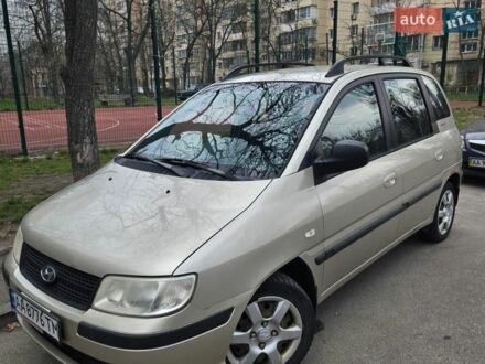Серый Хендай Матрикс, объемом двигателя 1.6 л и пробегом 174 тыс. км за 4900 $, фото 1 на Automoto.ua