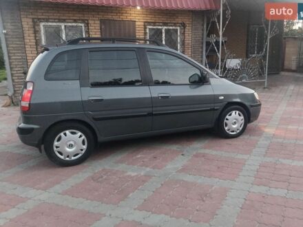 Сірий Хендай Матрікс, об'ємом двигуна 1.6 л та пробігом 131 тис. км за 3800 $, фото 1 на Automoto.ua