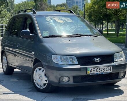 Серый Хендай Матрикс, объемом двигателя 1.6 л и пробегом 130 тыс. км за 3000 $, фото 1 на Automoto.ua