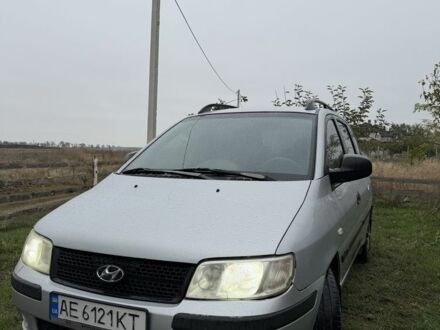Сірий Хендай Матрікс, об'ємом двигуна 1.6 л та пробігом 185 тис. км за 3097 $, фото 1 на Automoto.ua