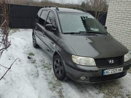 Сірий Хендай Матрікс, об'ємом двигуна 1.6 л та пробігом 247 тис. км за 3200 $, фото 1 на Automoto.ua