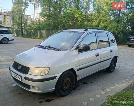 Сірий Хендай Матрікс, об'ємом двигуна 1.8 л та пробігом 240 тис. км за 3700 $, фото 1 на Automoto.ua